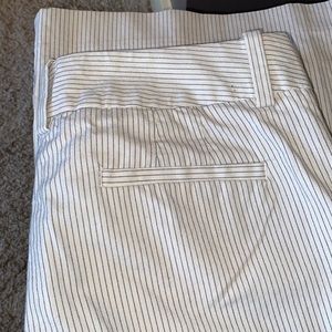 Banana Republic Wide Leg Pants - Size 6